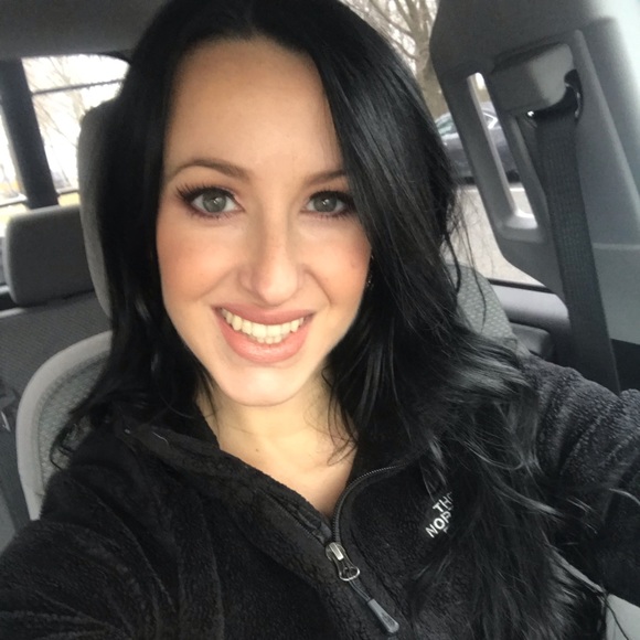 Meet your Posher, Ashley - Picture 1 of 1